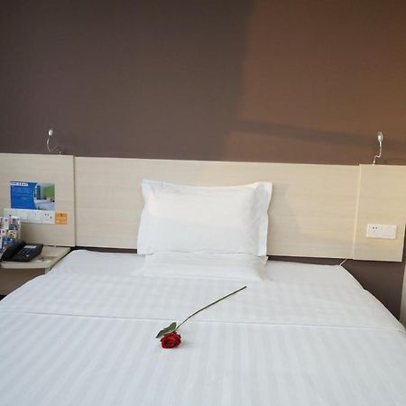7Days Inn Luoyang Nanchang Road Wangfujing Exterior foto